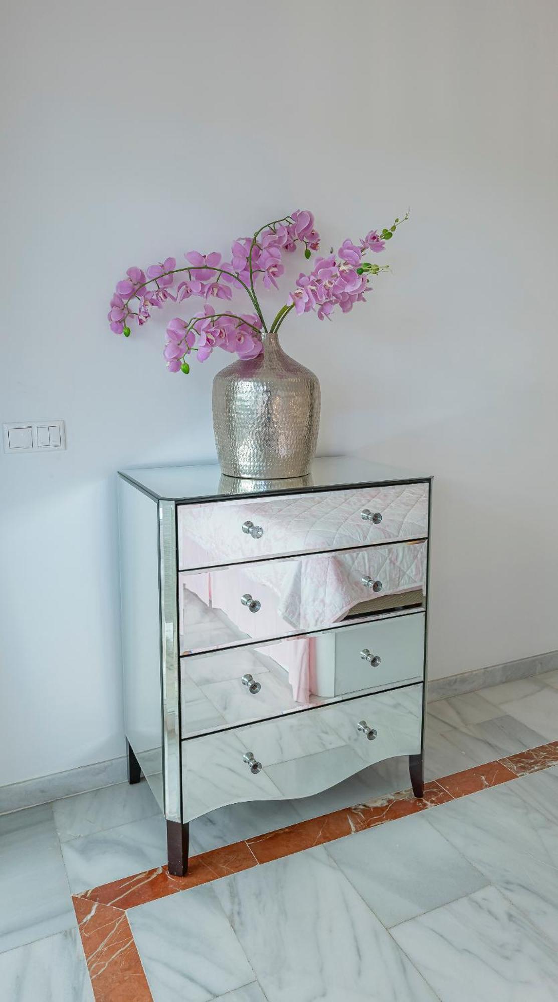 Luxury In With Parking And Pool Apartament