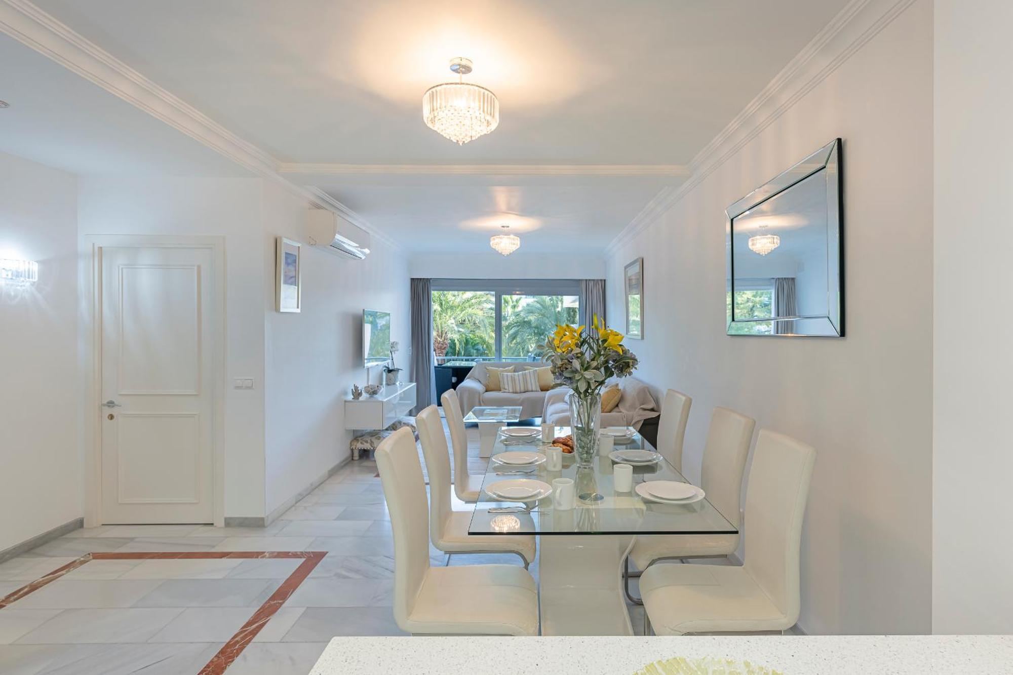 Luxury In With Parking And Pool Apartment Marbella