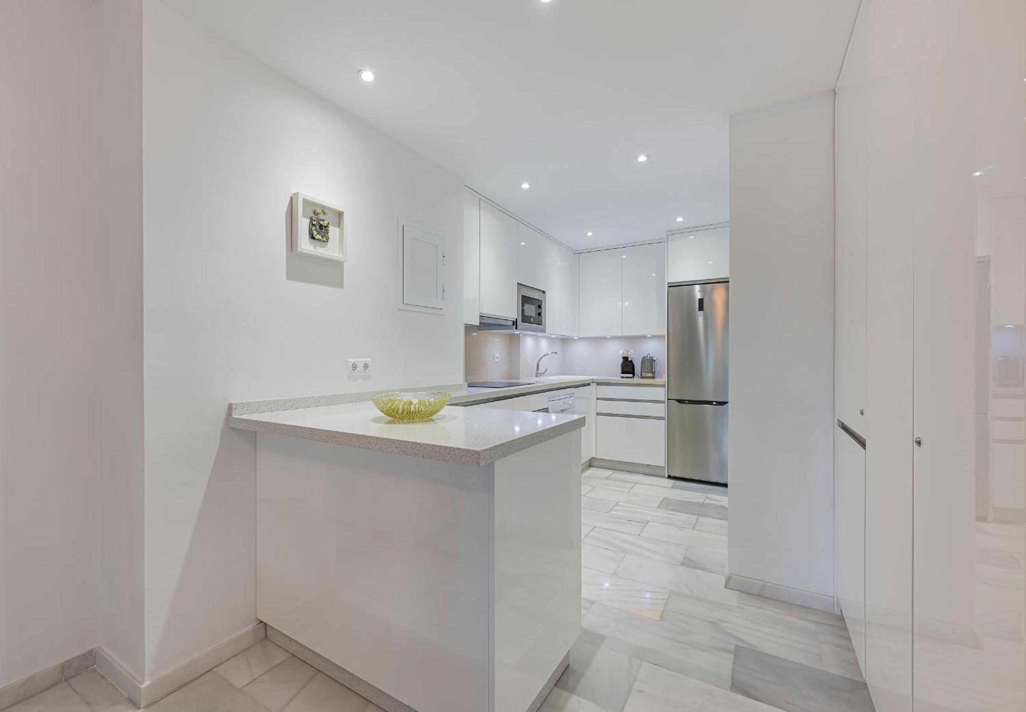 Apartment Luxury In With Parking And Pool