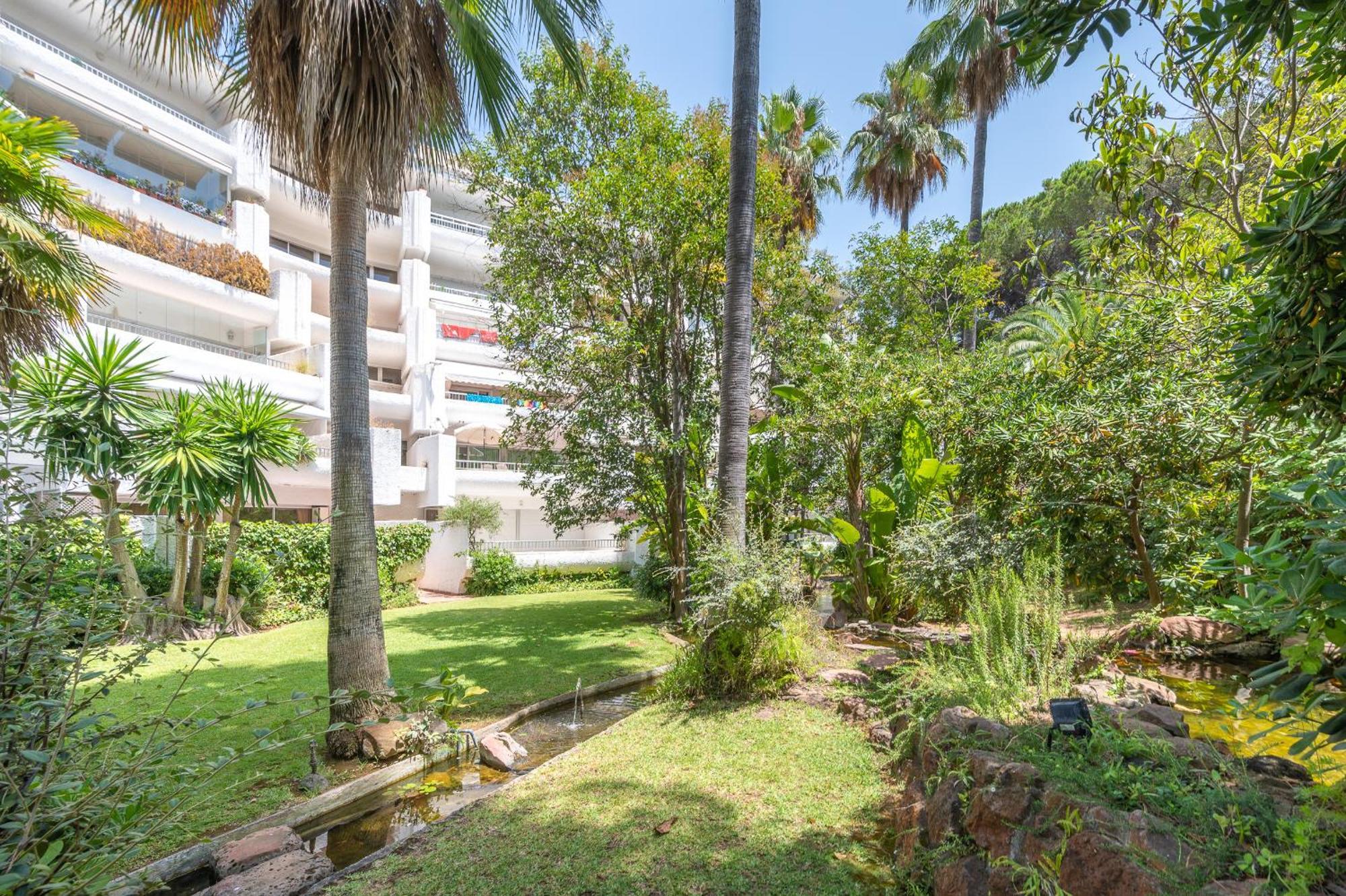 Luxury In With Parking And Pool Apartment Marbella