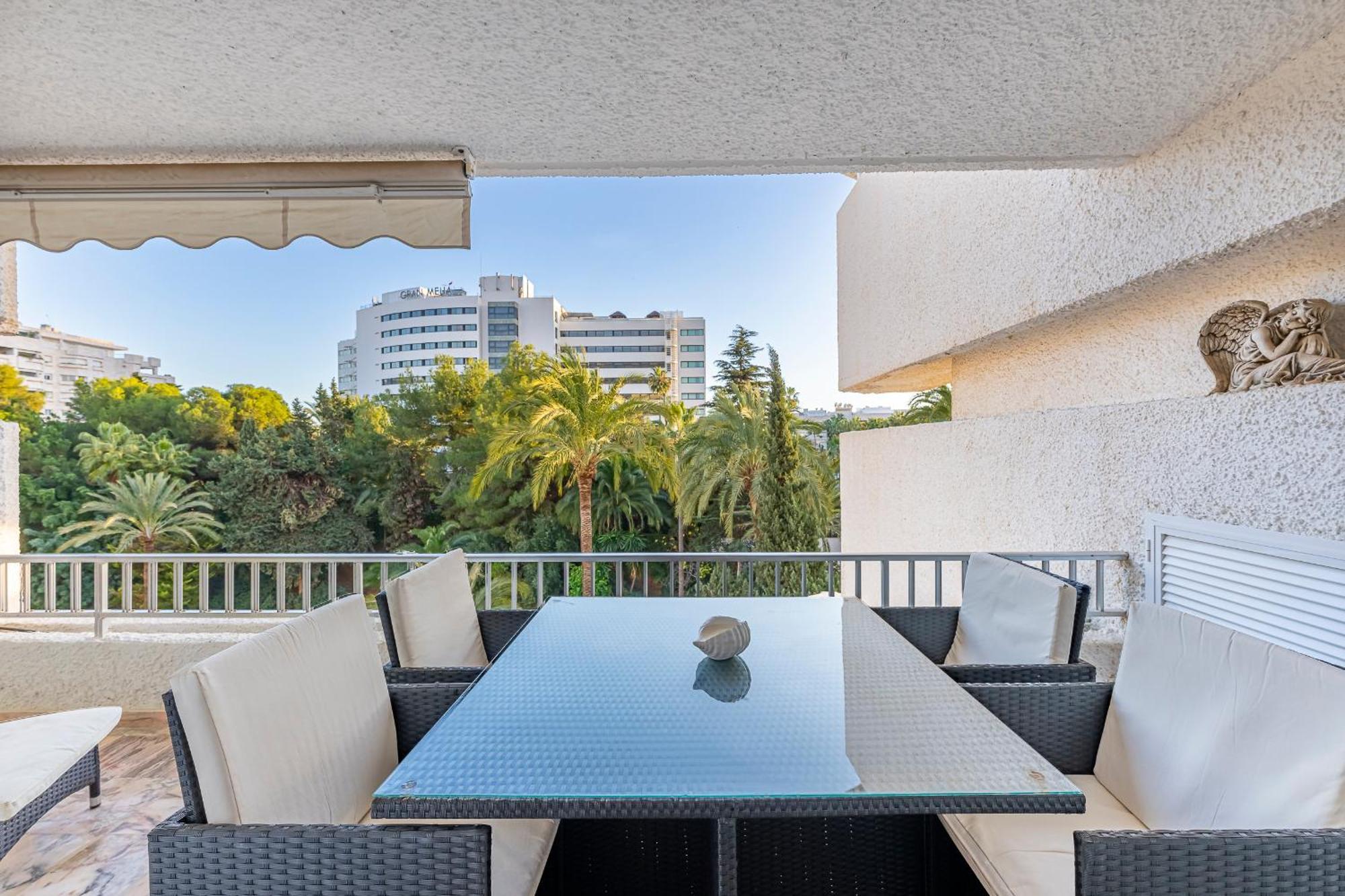 Apartment Luxury In With Parking And Pool Marbella